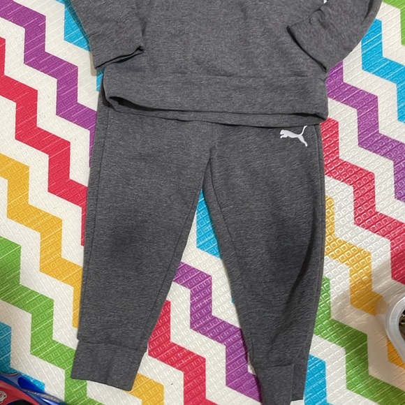 Puma sweat suit - Picture 2 of 3